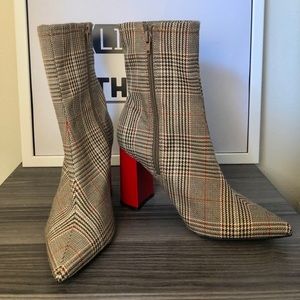 Jefferey Campbell Winter Boots♥️